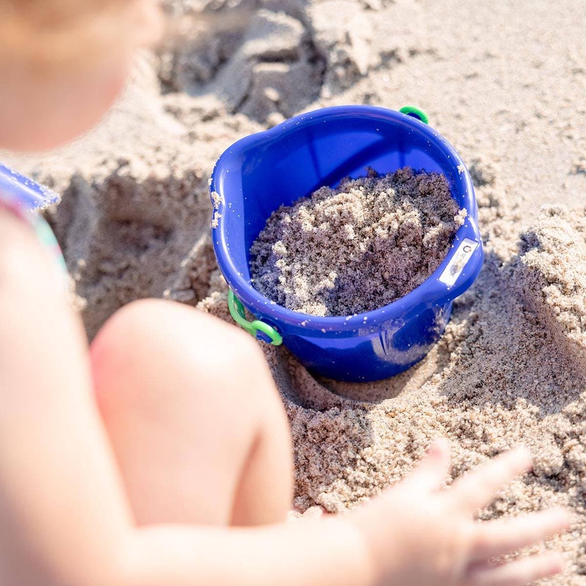 1.5 Liter Pail for Sand & Snow (assorted colors)