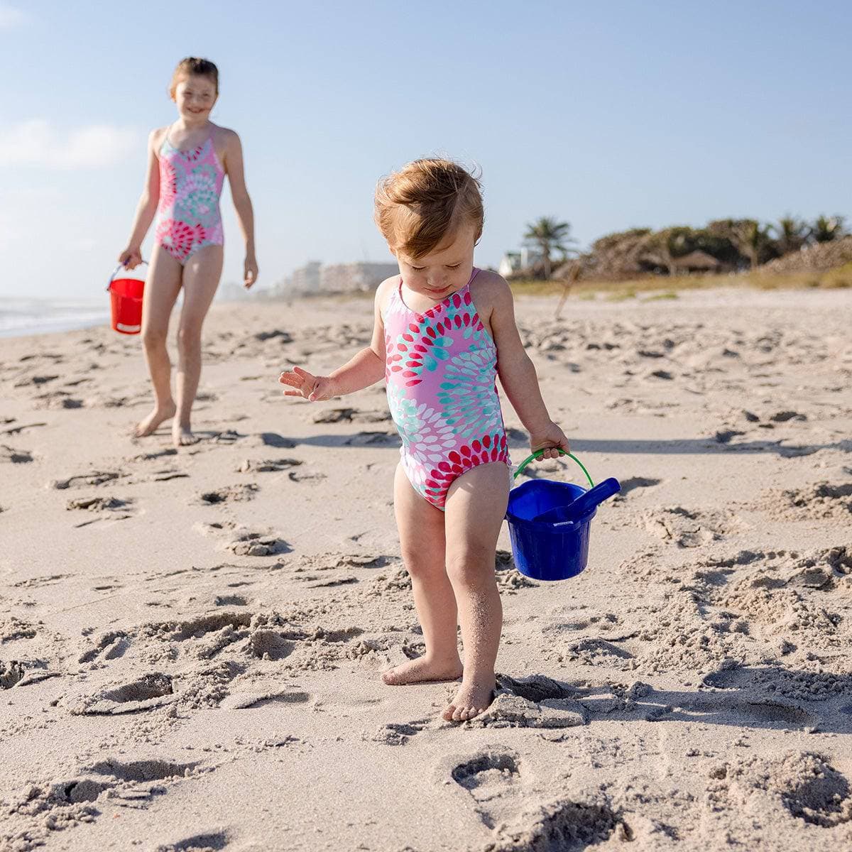1.5 Liter Pail for Sand & Snow (assorted colors)
